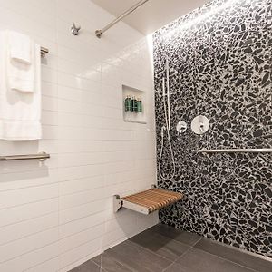 Superior King Junior Suite